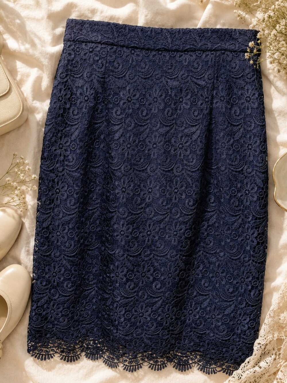UNIQLO Navy Floral Lace Skirt | Romantic Cottagecore Feminine Lace Overlay L